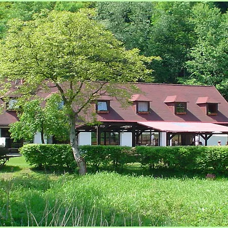 斯瓦提克里斯托弗汽车旅馆 3* Liběchov